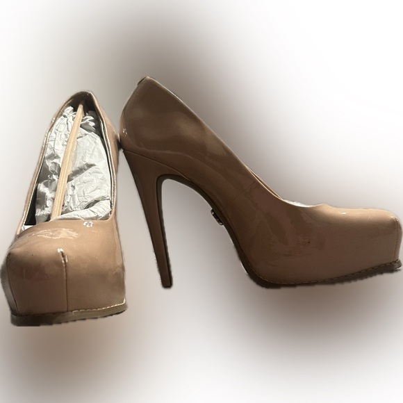 Nude Platform stilettos - size 7 - Picture 1 of 5